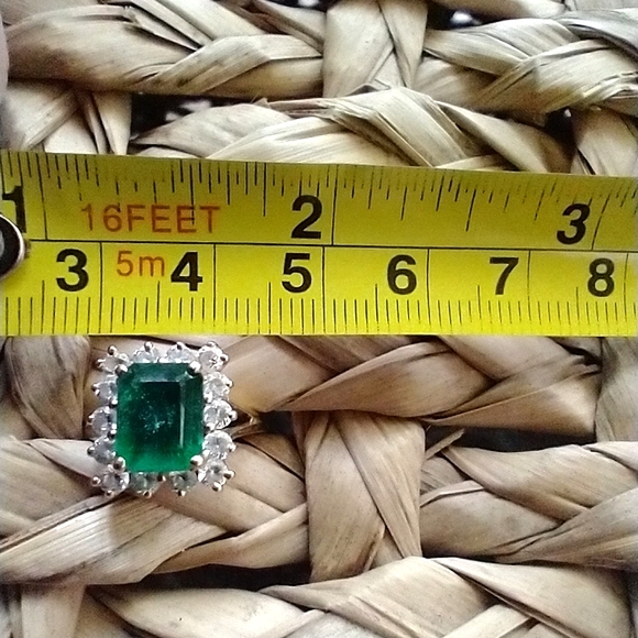 COPY - Solid Gold Ring 14k Gold/14 CZ stones surrounding Emerald Lab Created Ct… - Picture 14 of 16